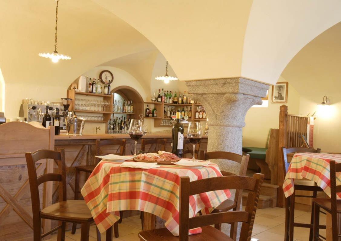 Locanda Borgo Chiese Castel Condino Exterior foto