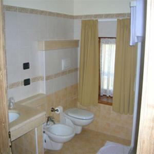 Locanda Borgo Chiese Castel Condino Quarto foto